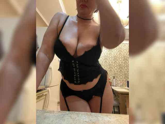 MartaGros, live webcam girl, age 43, from Россия, streaming now, anaal spelen, kontneuken