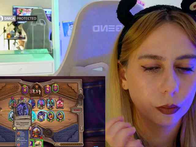 capuchina_v_taverne, live webcam girl, age 28, streaming now, chatten, dansen