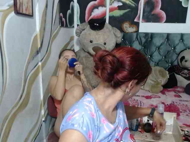 Manazahot99, live webcam girl, age 34, from COLOMBIA, streaming now, anaal spelen, kontneuken