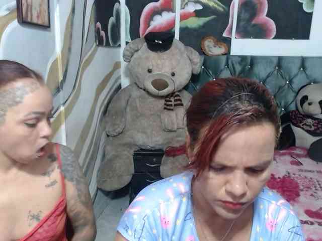 Manazahot99, live webcam girl, age 34, from COLOMBIA, streaming now, anaal spelen, kontneuken