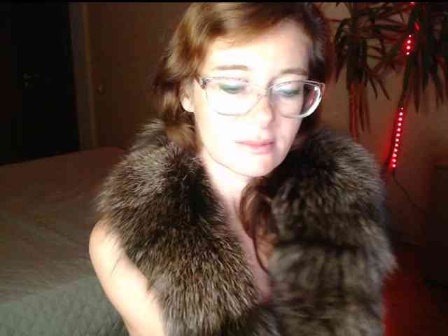Viorica, live webcam girl, age 43, from BONGO, streaming now, chatten, dansen