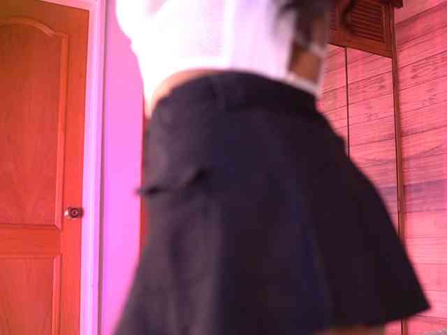 IzzyWild, live webcam girl, age 24, from COLOMBIA, streaming now, anaal spelen, ballikken