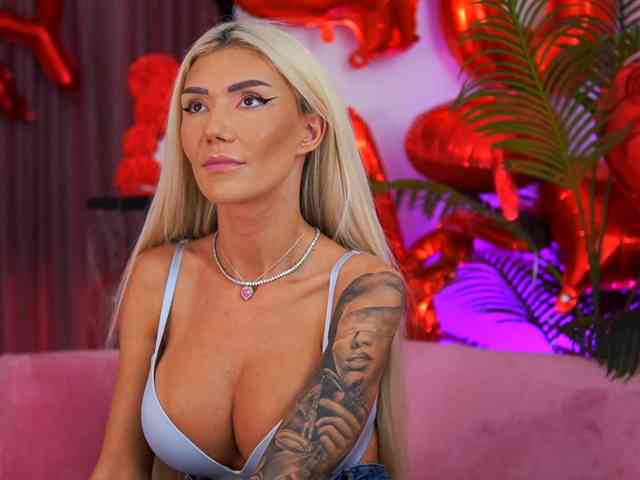 TheFallingAngel, live webcam girl, age 38, streaming now, pijpbeurt, kontneuken