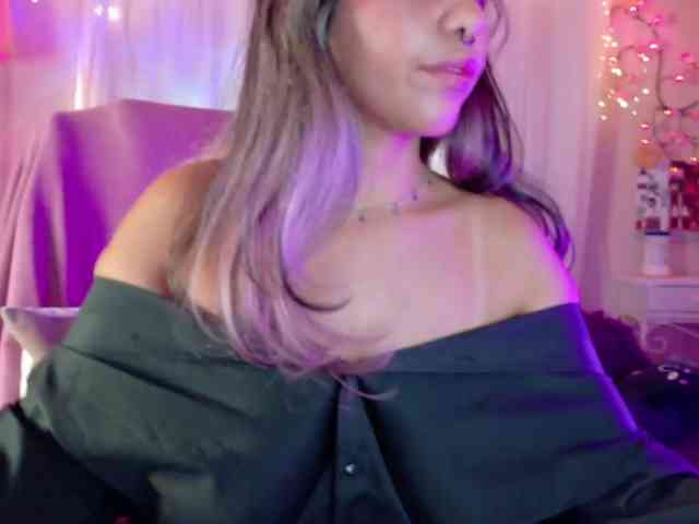 JennaMonroe, live webcam girl, age 25, from COLOMBIA, streaming now, kontvingeren, pijpen