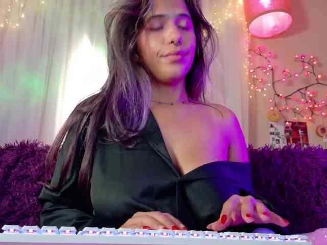 JennaMonroe, live webcam girl, age 25, from COLOMBIA, streaming now, kontvingeren, pijpen