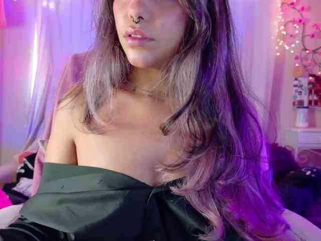 JennaMonroe, live webcam girl, age 25, from COLOMBIA, streaming now, kontvingeren, pijpen