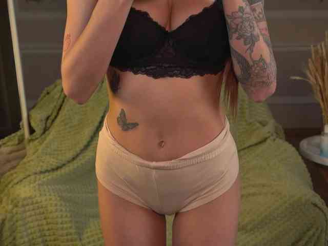 happywhores, live webcam girl, age 20, from RUSSIA, streaming now, anaal spelen, kontvingeren