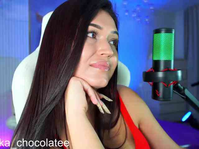 Anutka-chocolateee, live webcam girl, age 29, from RUSSIA, streaming now, chatten, dansen