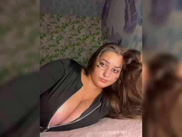 little-devil, live webcam girl, age 20, from BONGALAND, streaming now, kontneuken, pijpbeurt