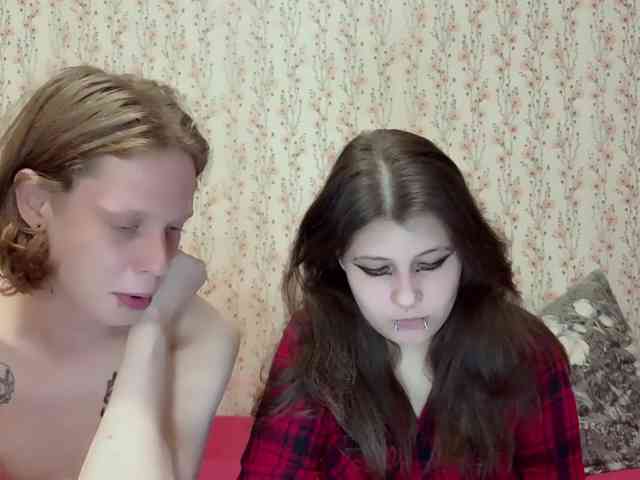 Crystal-Porn-Love, live webcam girl, age 20, streaming now, kontlikken, ballikken