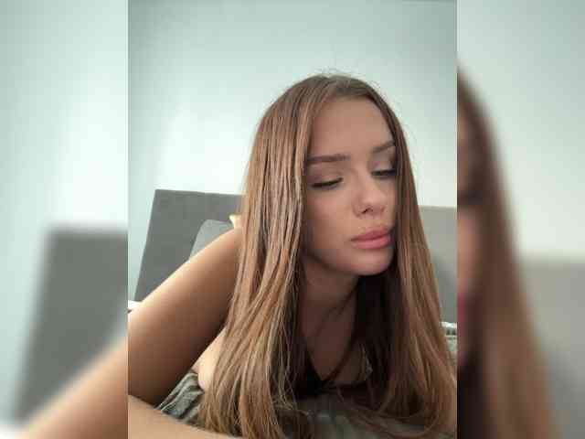 Tati16, live webcam girl, age 20, from Россия, streaming now, pijpbeurt, chatten