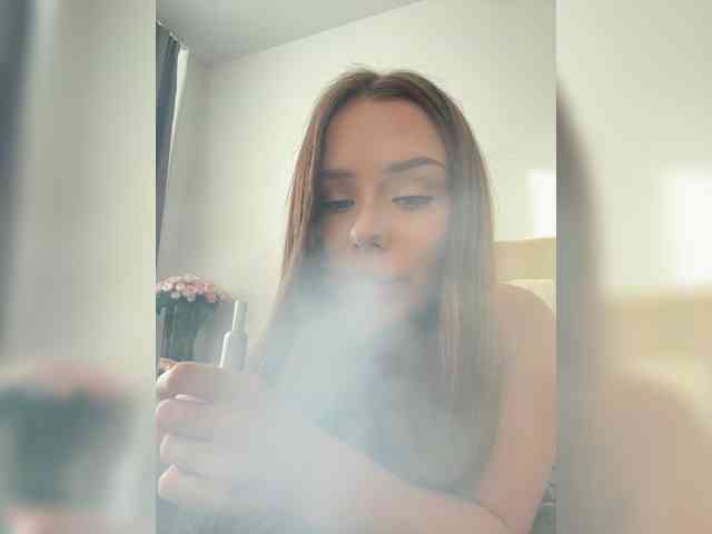 Tati16, live webcam girl, age 20, from Россия, streaming now, pijpbeurt, chatten
