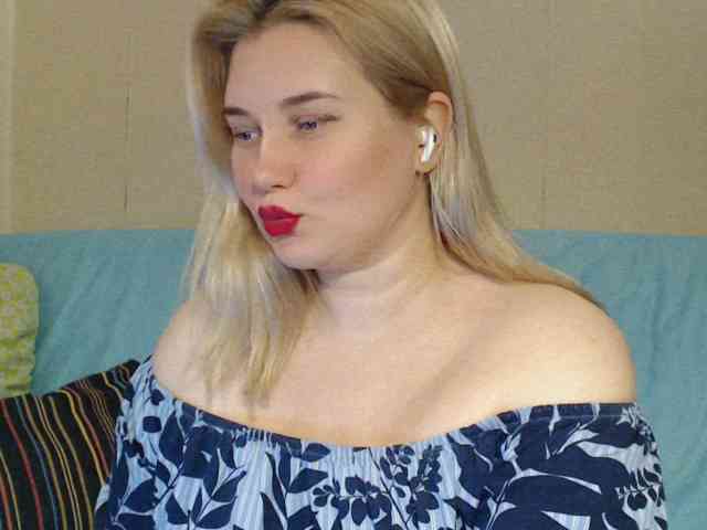 _LILKA_, live webcam girl, age 28, from RUSSIA, streaming now, anaal spelen, kontvingeren