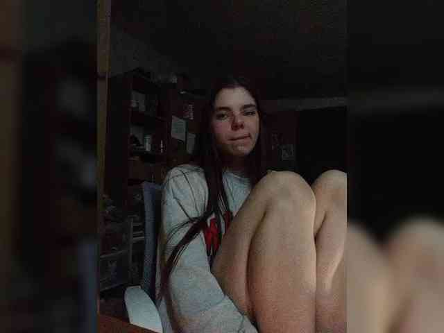 Kaylamur, live webcam girl, age 20, from Россия, streaming now, chatten, dansen
