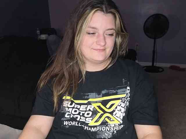 maramaze, live webcam girl, age 30, from UNITED STATES, streaming now, camshow, chatten