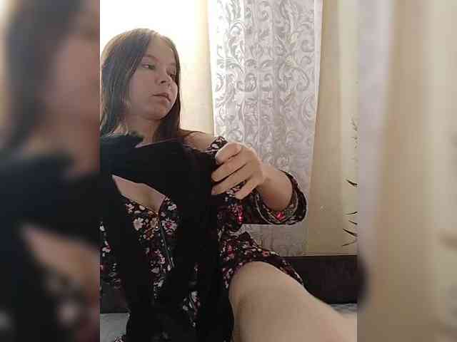 Kisa-malaya, live webcam girl, age 20, from Россия, streaming now, anaal spelen, kontvingeren