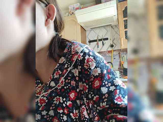 Kisa-malaya, live webcam girl, age 20, from Россия, streaming now, anaal spelen, kontvingeren