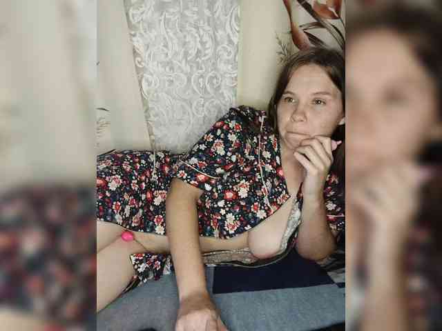 Kisa-malaya, live webcam girl, age 20, from Россия, streaming now, anaal spelen, kontvingeren