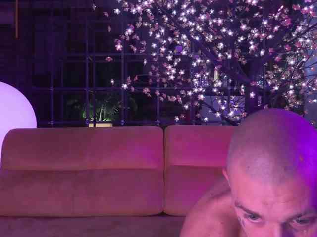 RocketRabbits, live webcam girl, age 28, streaming now, ballikken, balzuigen