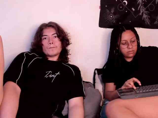 HotHoneyChile, live webcam girl, age 25, from COLOMBIA, streaming now, anaal spelen, kontvingeren