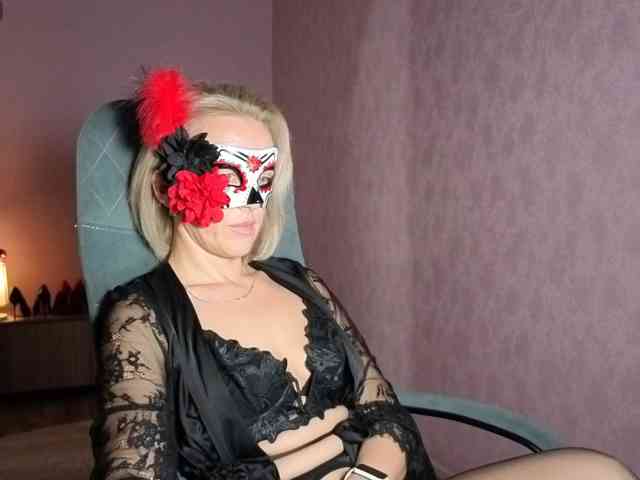 LadyMariaNylons, live webcam girl, age 39, from Россия, streaming now, anaal spelen, dansen