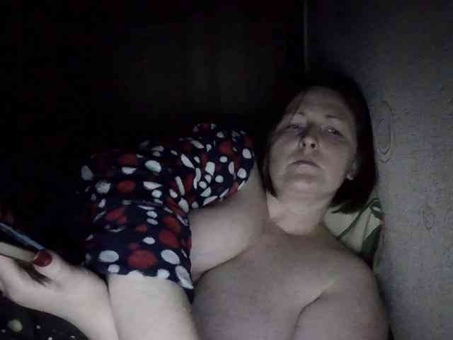 AllaSowinskaya, live webcam girl, age 39, from Украина, streaming now, kontvingeren, kont op mond