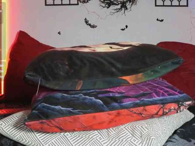 Devilsbride, live webcam girl, age 33, from Россия, streaming now, anaal spelen, kontvingeren