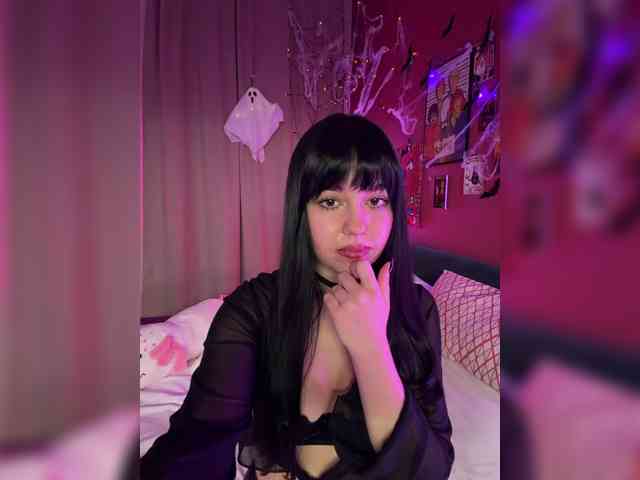 Businka13, live webcam girl, age 19, from Россия, streaming now, chatten, dansen