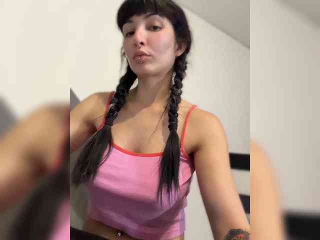 Miss-Brazil, live webcam girl, age 24, from UNITED STATES, streaming now, anaal spelen, kontvingeren