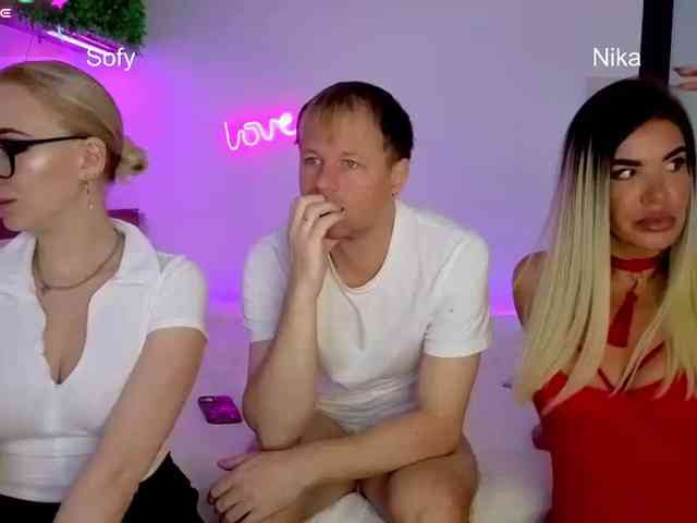 GOROD_GREHOV, live webcam girl, age 28, from Россия, streaming now, kontneuken, kontlikken