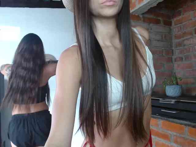 millyxnicoll1, live webcam girl, age 28, from COLOMBIA, streaming now, aziatische massage, kontneuken
