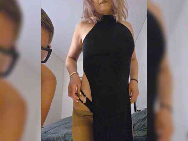 Twixxsex, live webcam girl, age 33, streaming now, pijpbeurt, chatten