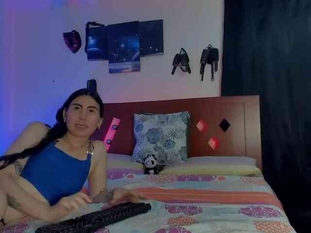 morbo-total69, live webcam girl, age 29, from COLOMBIA, streaming now, anaal spelen, kontneuken