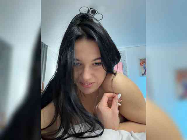 Potifays, live webcam girl, age 23, from BONGACAM, streaming now, pijpbeurt, chatten
