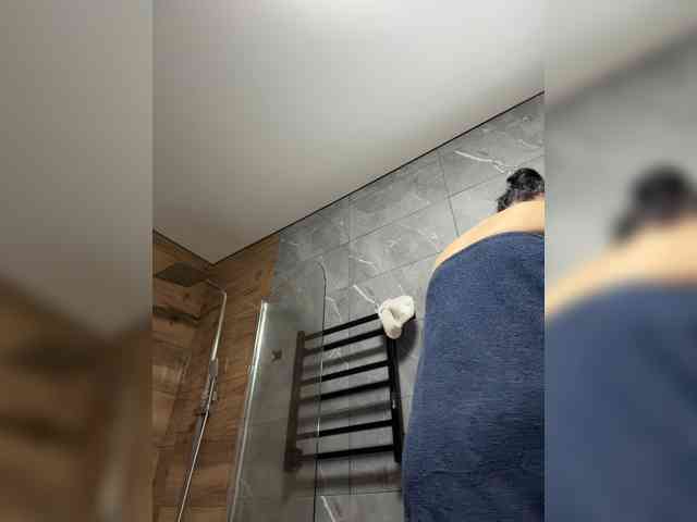 Potifays, live webcam girl, age 23, from BONGACAM, streaming now, pijpbeurt, chatten