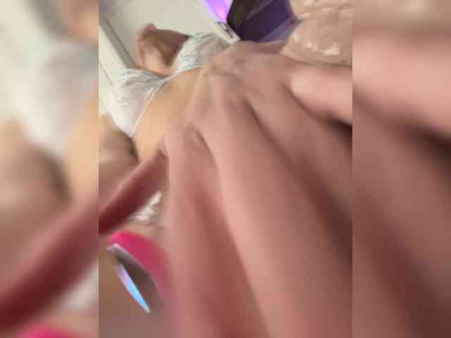 Wwvv, live webcam girl, age 30, streaming now, pijpbeurt, chatten