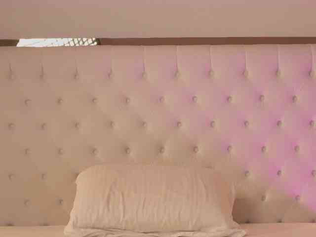 DrBarbie, live webcam girl, age 31, from ROMANIA, streaming now, pijpen, pijpbeurt