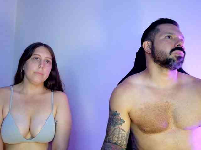 FLC, live webcam girl, age 30, from COLOMBIA, streaming now, anaal spelen, kontvingeren