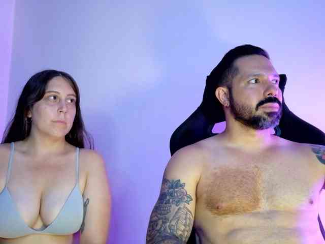 FLC, live webcam girl, age 30, from COLOMBIA, streaming now, anaal spelen, kontvingeren