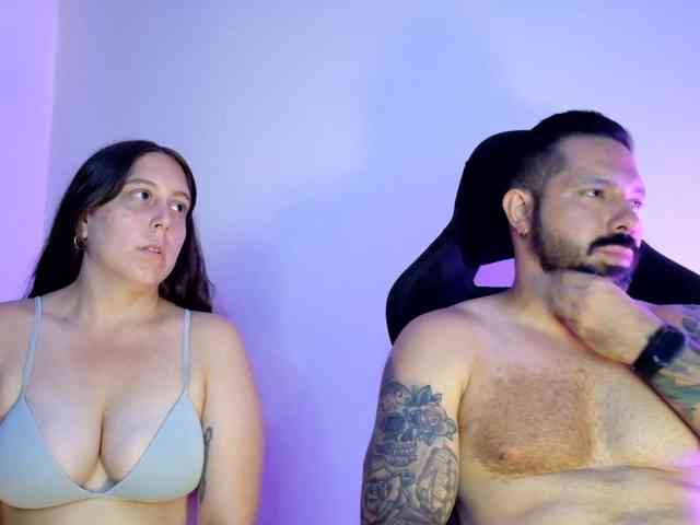 FLC, live webcam girl, age 30, from COLOMBIA, streaming now, anaal spelen, kontvingeren