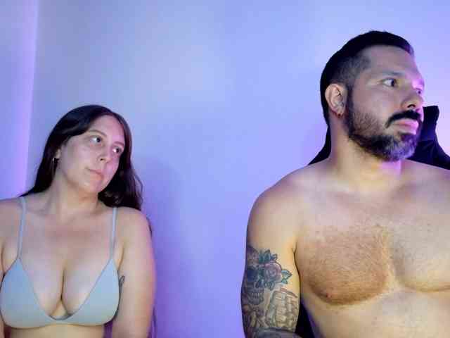 FLC, live webcam girl, age 30, from COLOMBIA, streaming now, anaal spelen, kontvingeren
