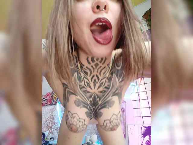 MAMAXOMA, live webcam girl, age 29, streaming now, pijpbeurt, chatten