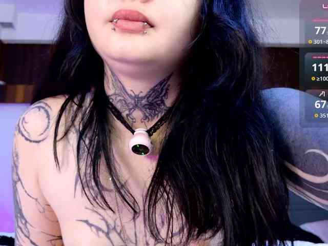 Leinbone, live webcam girl, age 21, from RUSSIA, streaming now, anaal spelen, kontneuken