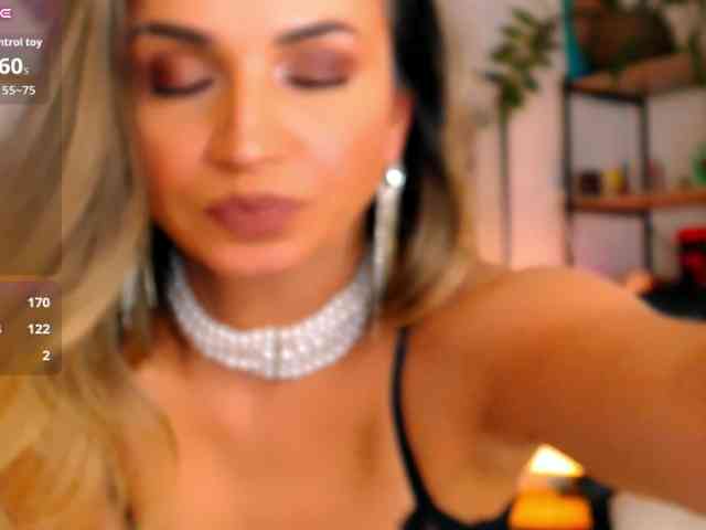 Alexandrawoow, live webcam girl, age 35, from ROMANIA, streaming now, anaal spelen, chatten
