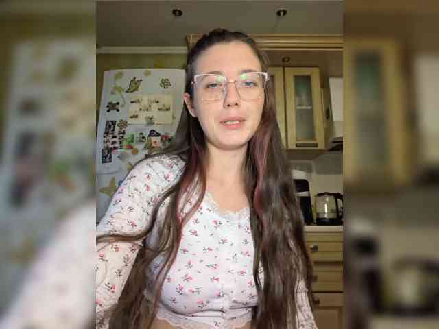 HolySinner, live webcam girl, age 32, from Россия, streaming now, chatten, dansen