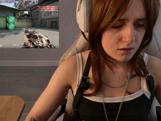 LunaL0ve, live webcam girl, age 21, from Латвия, streaming now, anaal spelen, kontvingeren