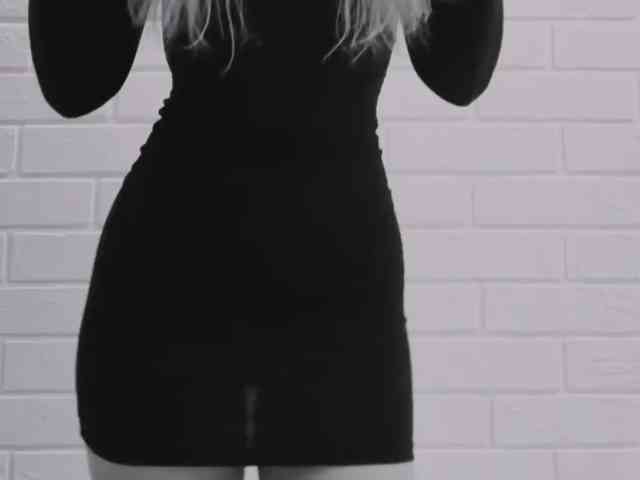 PinkFoxya, live webcam girl, age 19, from Россия, streaming now, pijpbeurt, chatten
