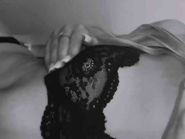 PinkFoxya, live webcam girl, age 19, from Россия, streaming now, pijpbeurt, chatten