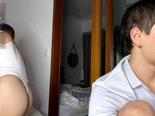 INSOMNIA_COUPLE, live webcam girl, age 20, from USA, streaming now, pijpbeurt, chatten