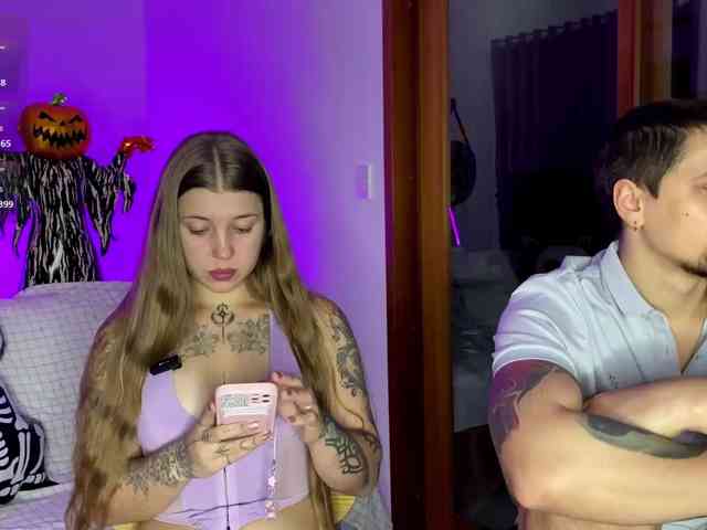 INSOMNIA_COUPLE, live webcam girl, age 20, from USA, streaming now, pijpbeurt, chatten